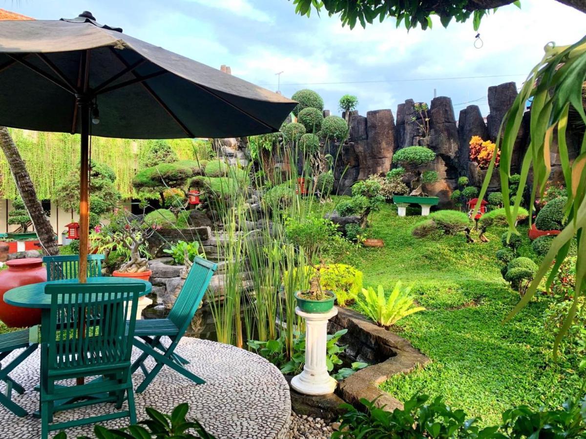 Peti Mas Hotel Yogyakarta Bagian luar foto