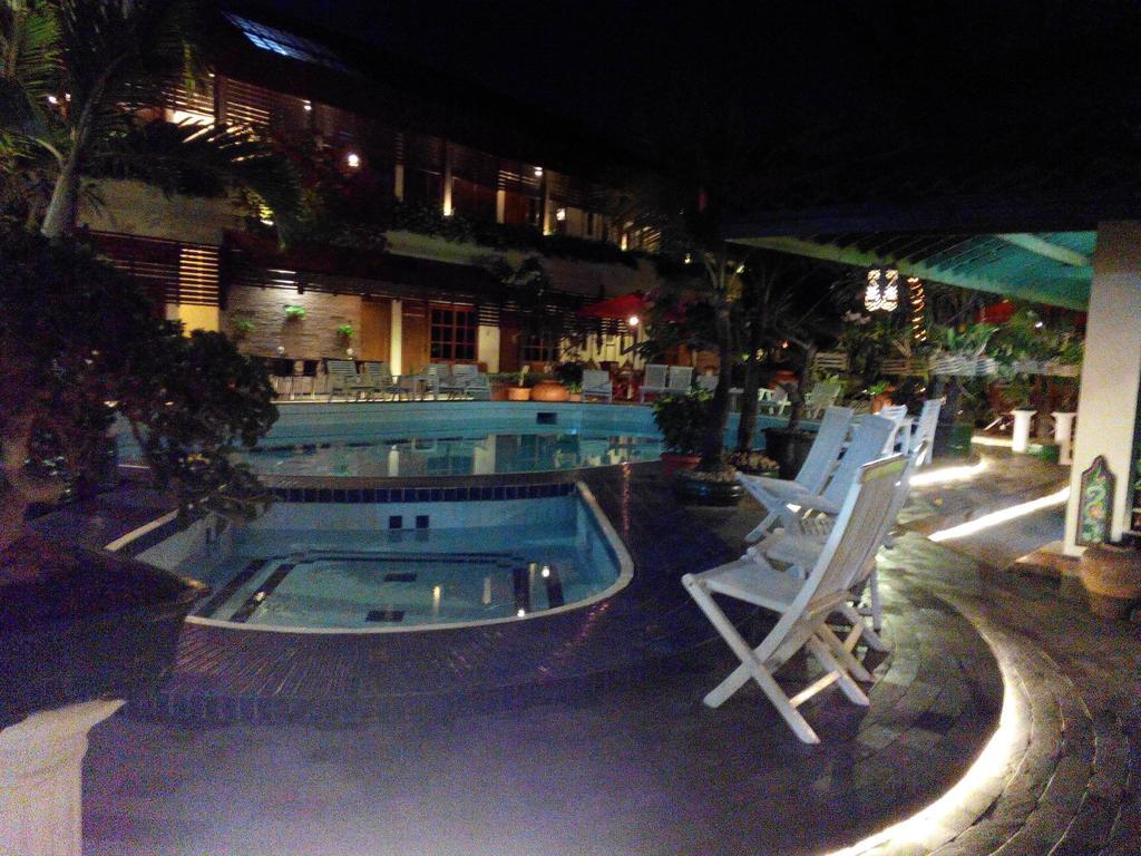 Peti Mas Hotel Yogyakarta Bagian luar foto